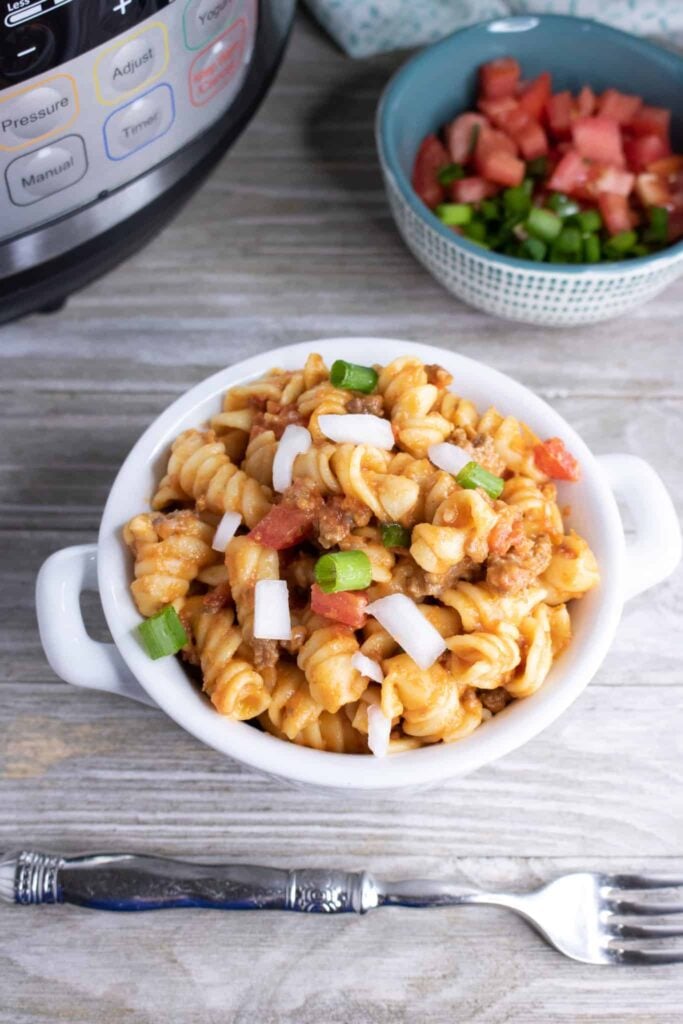 Instant Pot Cheeseburger Pasta.